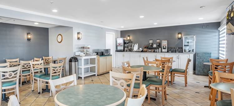 克利夫兰独立城拉昆塔温德姆酒店(La Quinta Inn by Wyndham Cleveland Independence)图片