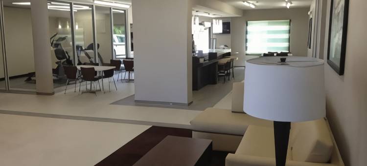 斯坦顿速8酒店(Super 8 by Wyndham Stanton)图片