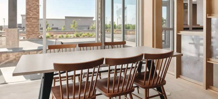 西雅图普尔斯博万枫酒店(Fairfield Inn & Suites Seattle Poulsbo)图片