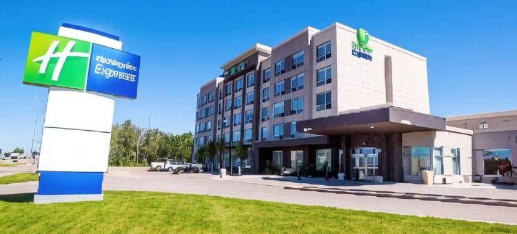 红鹿北智选假日酒店(Holiday Inn Express Red Deer North)图片