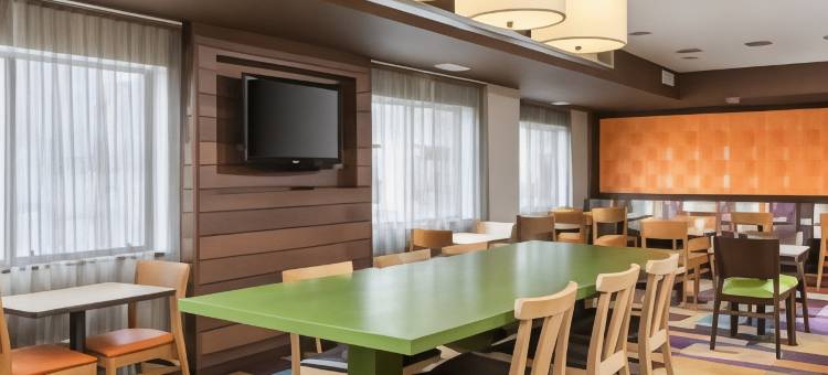 林肯万枫酒店(Fairfield Inn & Suites Lincoln)图片