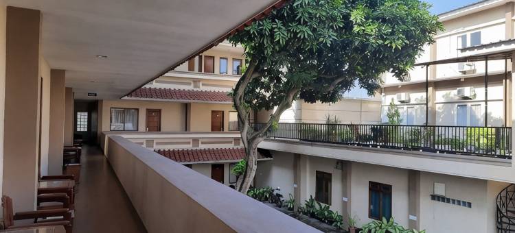 英达2号酒店(Hotel Cepu Indah 2)图片