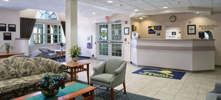 安娜堡麦客达温德姆酒店(Microtel Inn & Suites by Wyndham Ann Arbor)图片