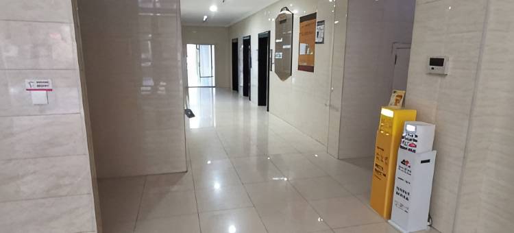 易航华府公寓(西八条路分店)图片