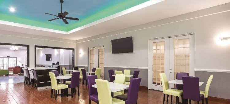 麦卡伦东阿拉莫拉昆塔温德姆套房酒店(La Quinta Inn & Suites by Wyndham Alamo - McAllen East)图片
