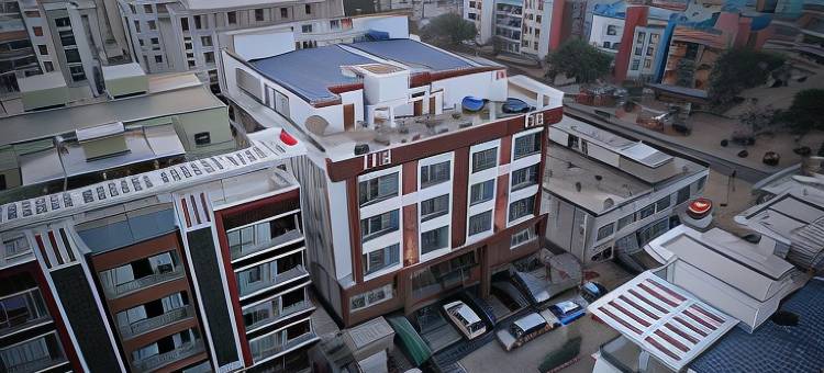 狮傲宾诺特卡努普斯迪卡(Pride Biznotel Canopus, Digha)图片