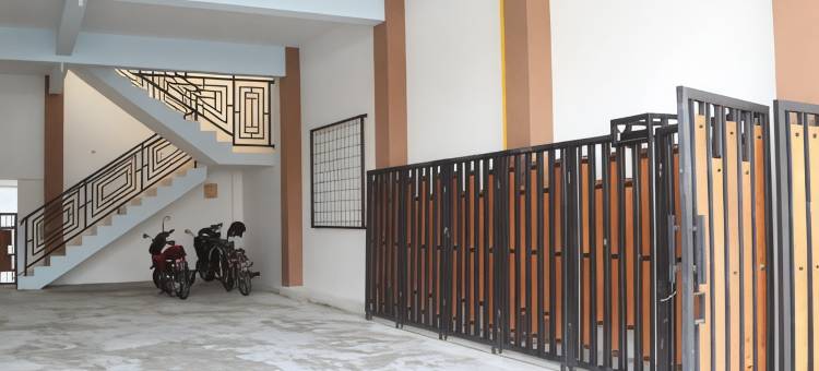 RedDoorz Syariah Near Suncity Mall Madiun图片