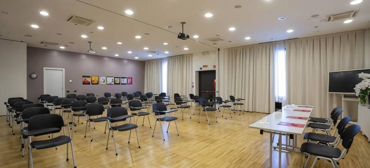 欧洲公寓酒店(Euro Hotel Residence)图片