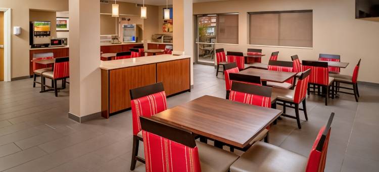 格伦迪舒适酒店及套房(Comfort Inn & Suites)图片