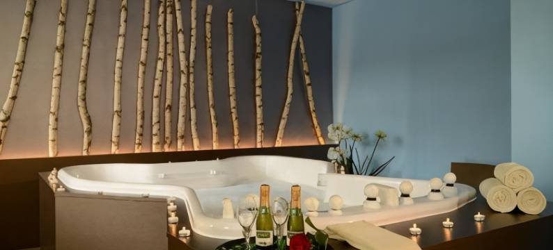 帝王酒店(The Monarch Hotel)图片