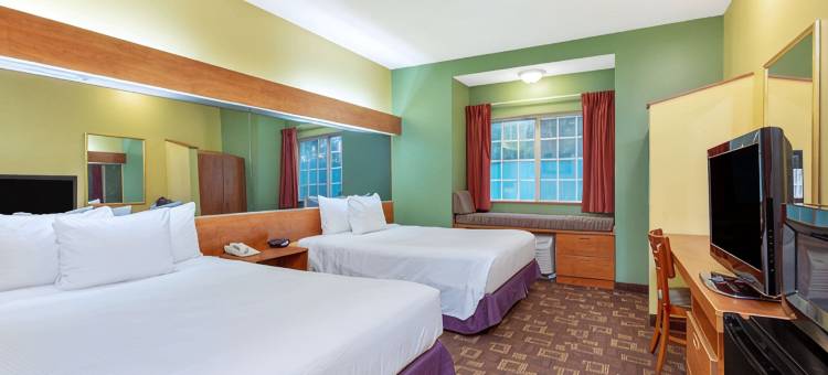 Microtel Inn & Suites by Wyndham Charlotte/Northlake图片