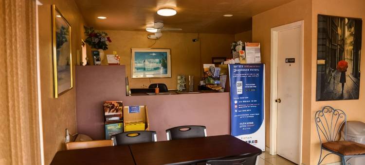 科图拉门斯特套房酒店(Econo Lodge North)图片