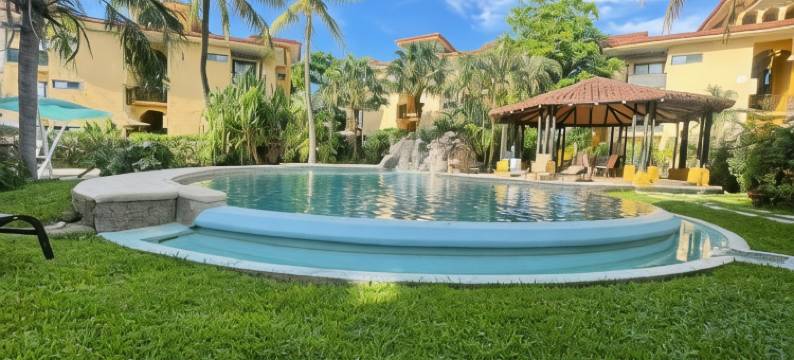 奥克斯塔马林德公寓(The Oaks Tamarindo Pool Front Condominiums Fast Wifi)图片