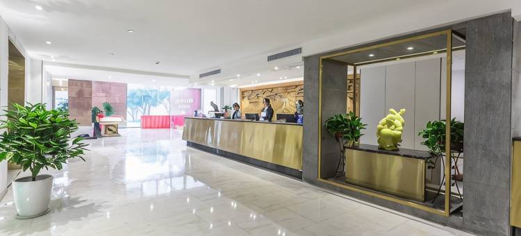 长城花园V·园林式酒店(鄂州大学莲花山店)图片