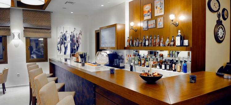 阿迦毗豪华酒店(Agapi Luxury Hotel)图片