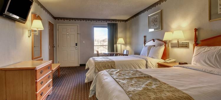 品质酒店及套房克林顿 - 杰克逊西(Quality Inn & Suites Clinton - Jackson West)图片