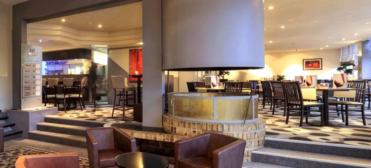 鲁昂瓦勒德勒伊美居酒店(Hôtel Mercure Rouen Val-De-Reuil)图片
