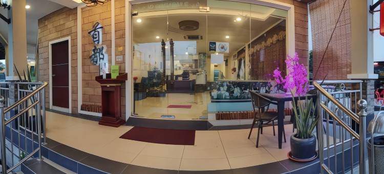 帕里蒂本塔尔K花园酒店(K GARDEN HOTEL PARIT BUNTAR)图片