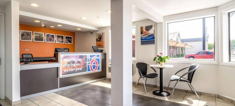 阿纳海姆6号汽车旅馆 - 富勒顿东(Motel 6 Anaheim, CA - Fullerton East)图片