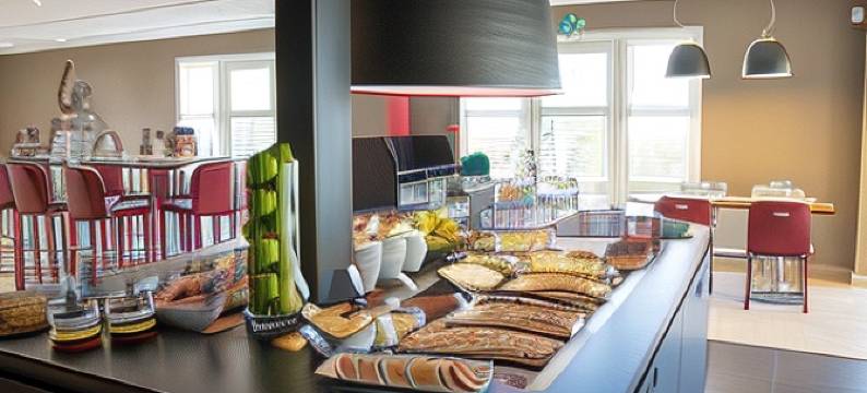 圣塞巴斯蒂安卢瓦尔河畔南特南康铂酒店(Campanile Nantes Est - Saint SÉBASTIEN Sur Loire)图片