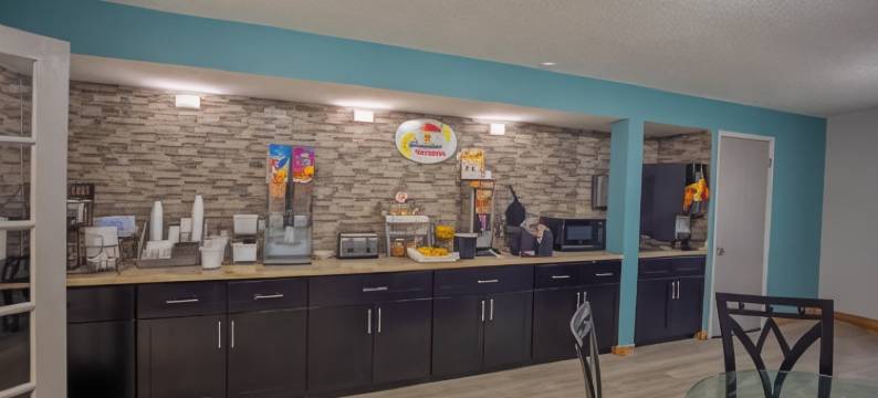 罗克福德温德姆速8酒店(Super 8 by Wyndham Rockford)图片