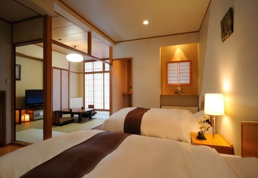 Hachimantai HeightsHotel Overview
