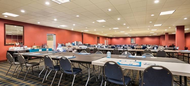 费尔格朗兹凯艺套房酒店(Quality Inn and Suites Fairgrounds - Syracuse)图片