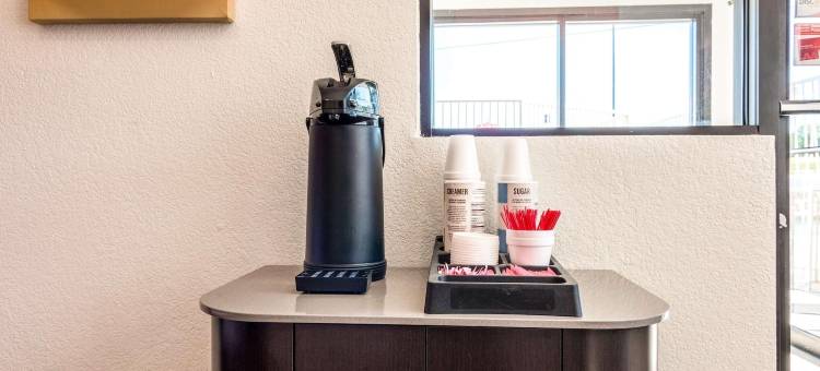 德克萨斯朗维尤 6 号汽车旅馆(Motel 6 Longview, TX)图片