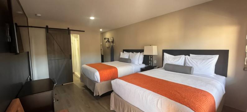 费拉格尔斯塔夫大学西温德姆豪生酒店(Howard Johnson by Wyndham Flagstaff University West)图片