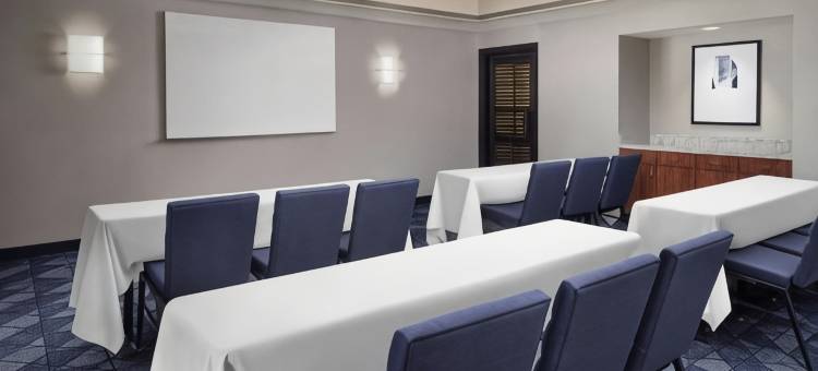 拉斯维加斯亨德森/绿谷万豪万怡酒店(Courtyard Las Vegas Henderson/Green Valley)图片