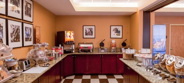 希尔顿欢朋酒店-北路易斯维尔克拉克斯维尔(Hampton Inn Louisville-North/Clarksville)图片