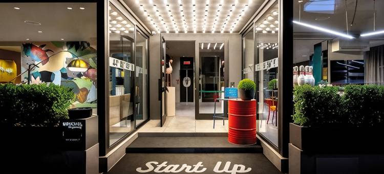 额谱酒店(Up Hotel)图片