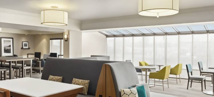 希尔顿欢朋酒店-波特兰机场(Hampton Inn Portland Airport)图片