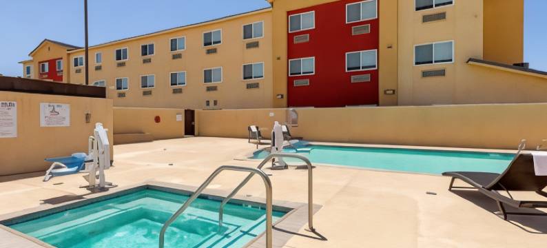 沃斯科贝斯特韦斯特优质套房酒店(Best Western Plus Wasco Inn  Suites)图片