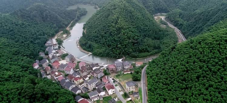 安吉阅山湖假日民宿(云上草原店)图片