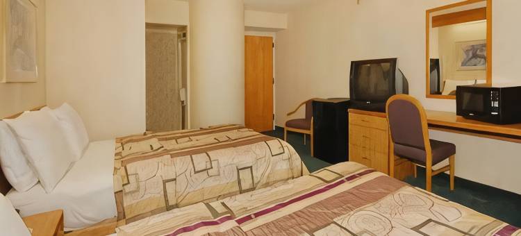 北卡罗来纳罗阿诺克拉皮兹丽笙乡村套房酒店(Country Inn & Suites by Radisson, Roanoke Rapids, NC)图片
