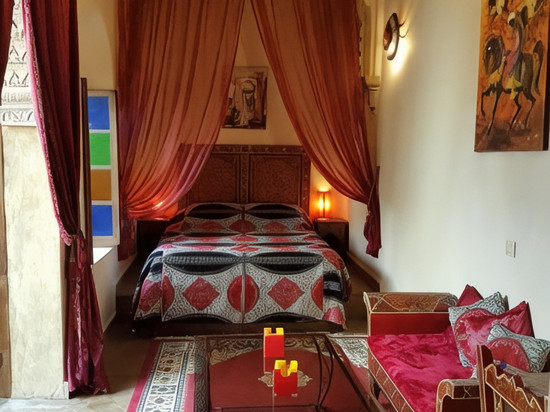 利亚德马里内酒店