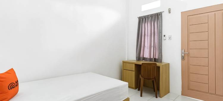 库尔科斯特酒店-近直葛美丽的普旺巴旅游区(KoolKost near Wisata Purwahamba Indah Tegal)图片