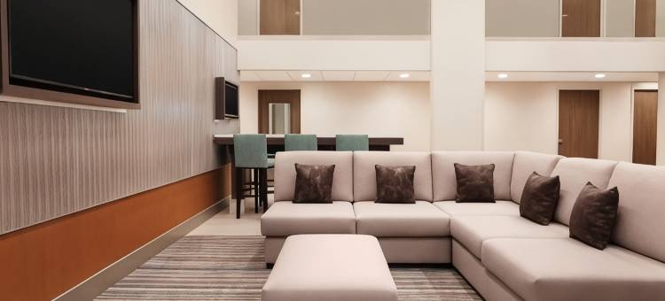 夏洛特机场丽笙酒店(Radisson Hotel Charlotte Airport)图片