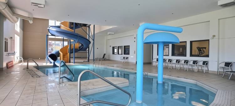 拉彻尼亚/特勒博恩速 8 酒店(Super 8 by Wyndham Lachenaie/Terrebonne)图片