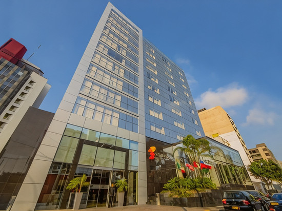 金色太阳套房酒店