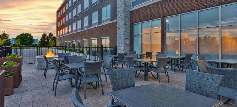 大急流城机场南智选假日套房酒店(Holiday Inn Express & Suites GRAND RAPIDS AIRPORT - SOUTH by IHG)图片