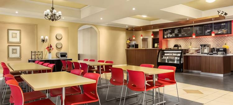 尼亚加拉瀑布旁中心街戴斯套房酒店(Days Inn by Wyndham Niagara Falls Centre St. by the Falls)图片