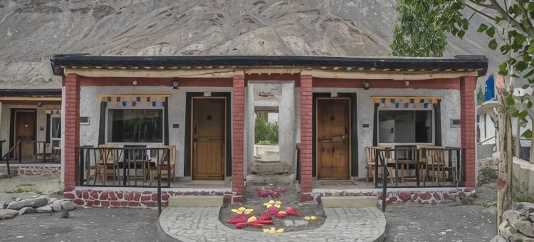 Echor Mud Huts Tabo Spiti山谷(Echor Mud Huts Tabo, Spiti Valley)图片