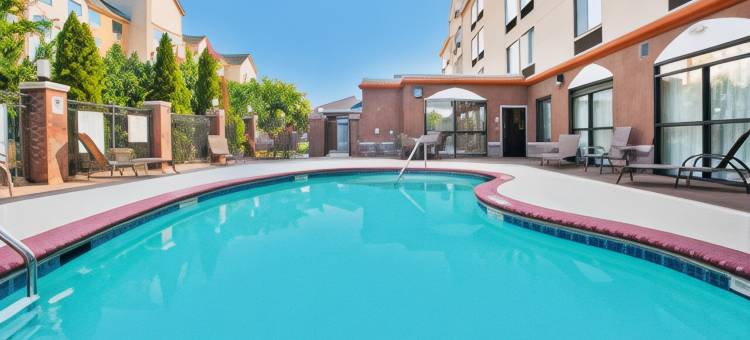 智选假日套房酒店夏洛特康和I - 85(Holiday Inn Express & Suites Charlotte-Concord-I-85)图片