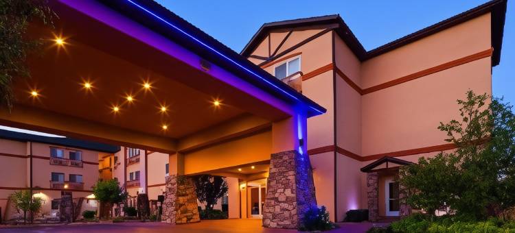 西锡安贝斯特韦斯特优质酒店(Best Western Plus Zion West Hotel)图片