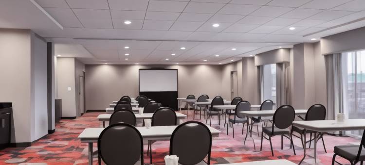 罗厄诺克机场/谷景购物中心欢朋套房酒店(Hampton Inn & Suites Roanoke Airport)图片