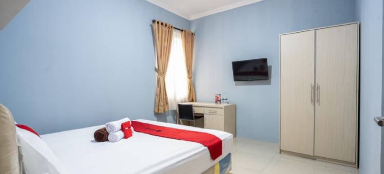 红门酒店-近西罗亚卡拉瓦奇(RedDoorz Plus near Siloam Karawaci)图片