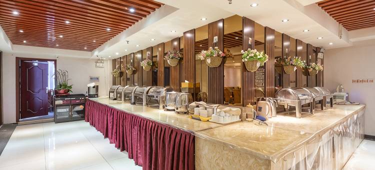 西宁交通花苑酒店(同仁路力盟步行街店)图片