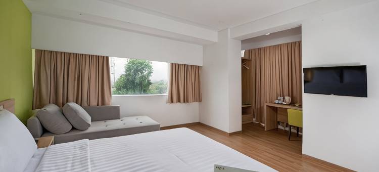 微姿普莱姆帕加加阳博格尔酒店(Whiz Prime Hotel Pajajaran Bogor)图片